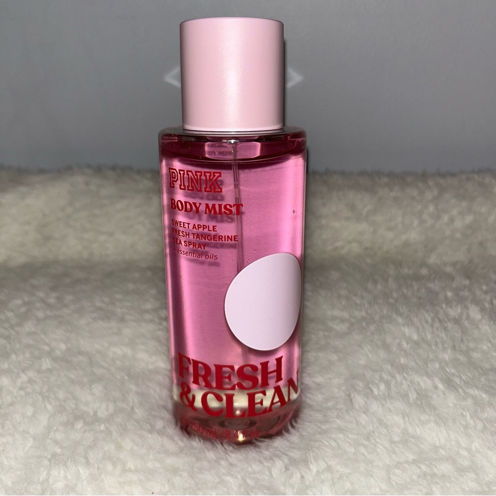 Pink Victoria’s Secret Fresh & Clean Body Mist NEW